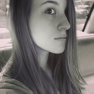 Meet your Posher, Katelyn